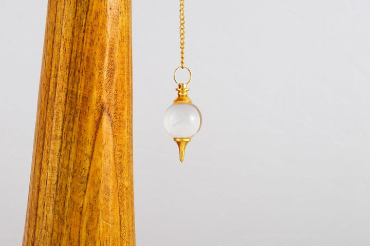 pendule sephoroton boule en Cristal de roche