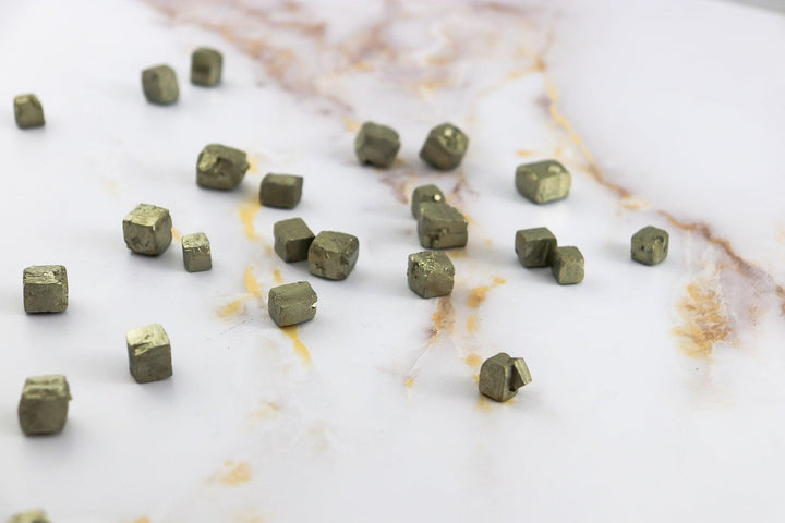pierre brute de pyrite cubique #taille_xs