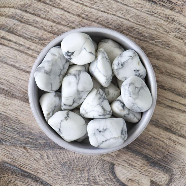 Pierre roulée en Howlite
