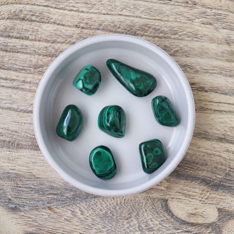 pierre roulée en malachite