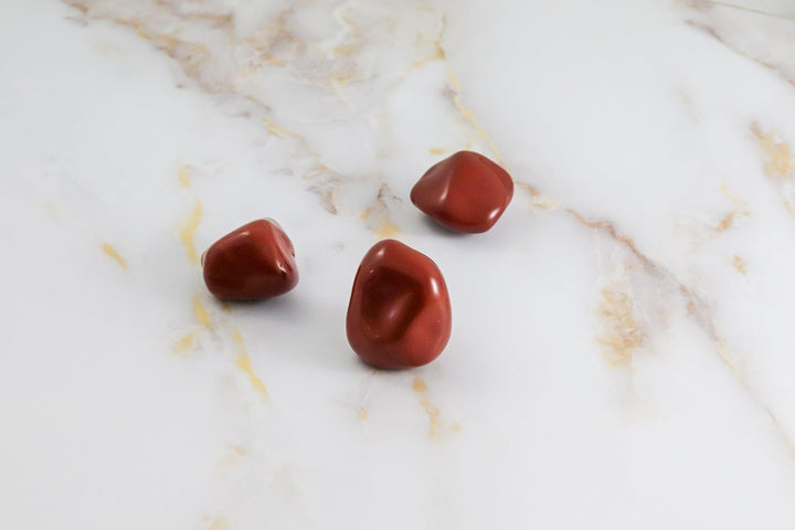 pierre roulée en jaspe rouge#taille_l