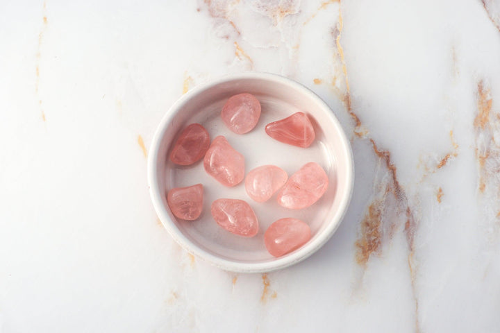 pierre roulée en quartz rose#taille_m-opaque