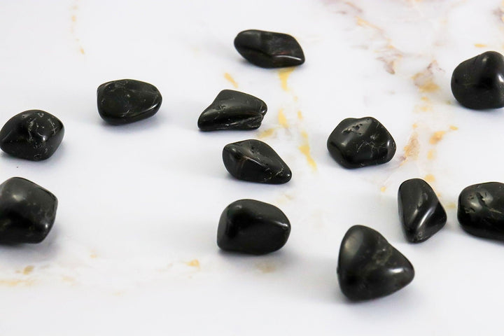 pierre roulée de tourmaline noire #taille_m