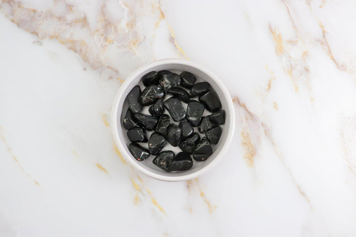 pierre roulée de tourmaline noire #taille_s