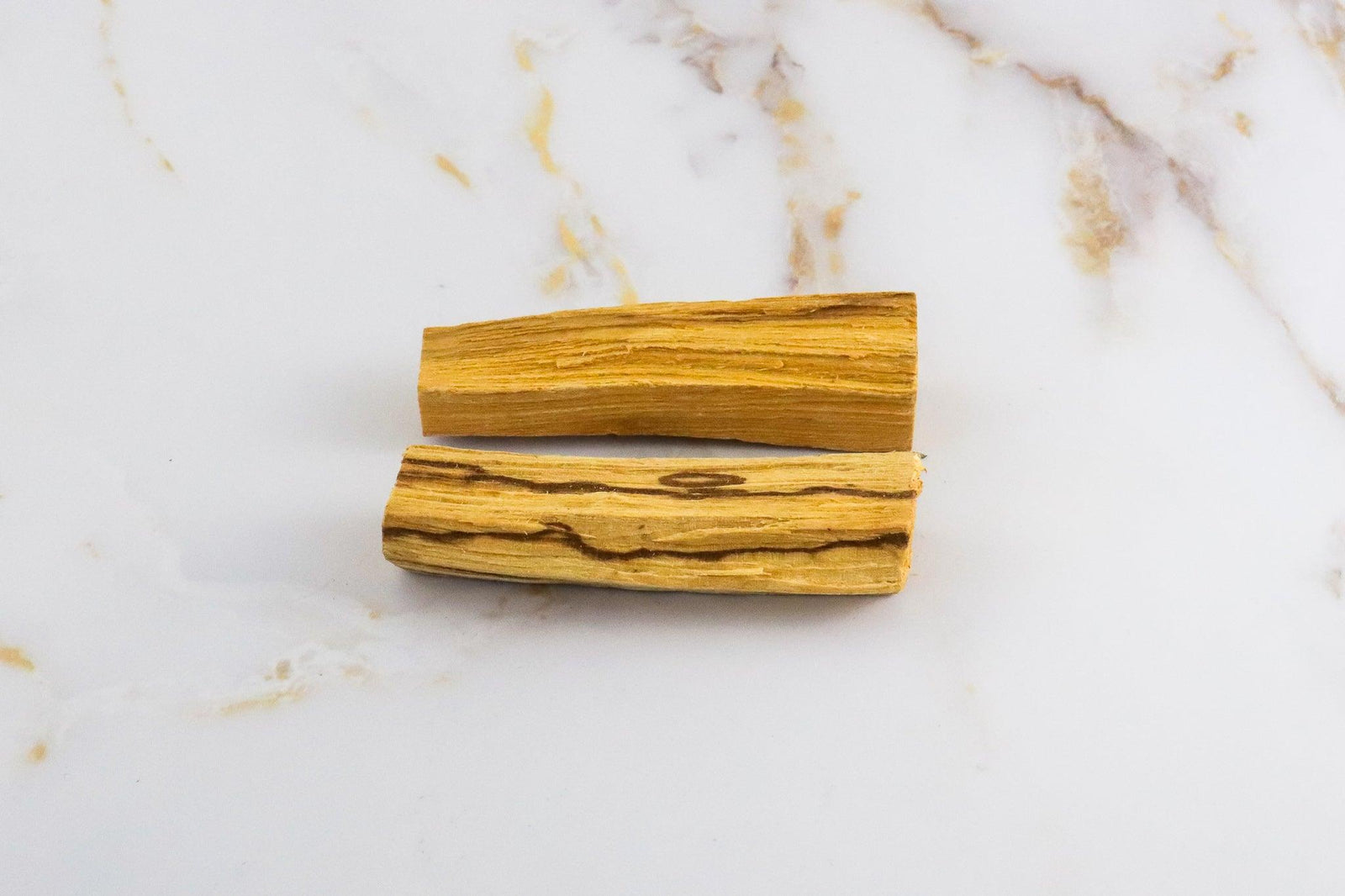 deux bois de palo santo sur une fleur de vie #quantite_lot-de-2